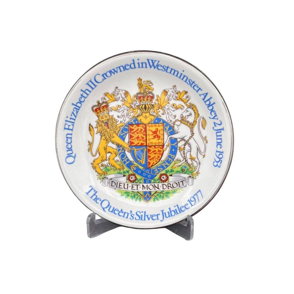 Queen Elizabeth II Mini 4” Plate Silver Jubilee Collectible Wood & Sons 1977 EUC